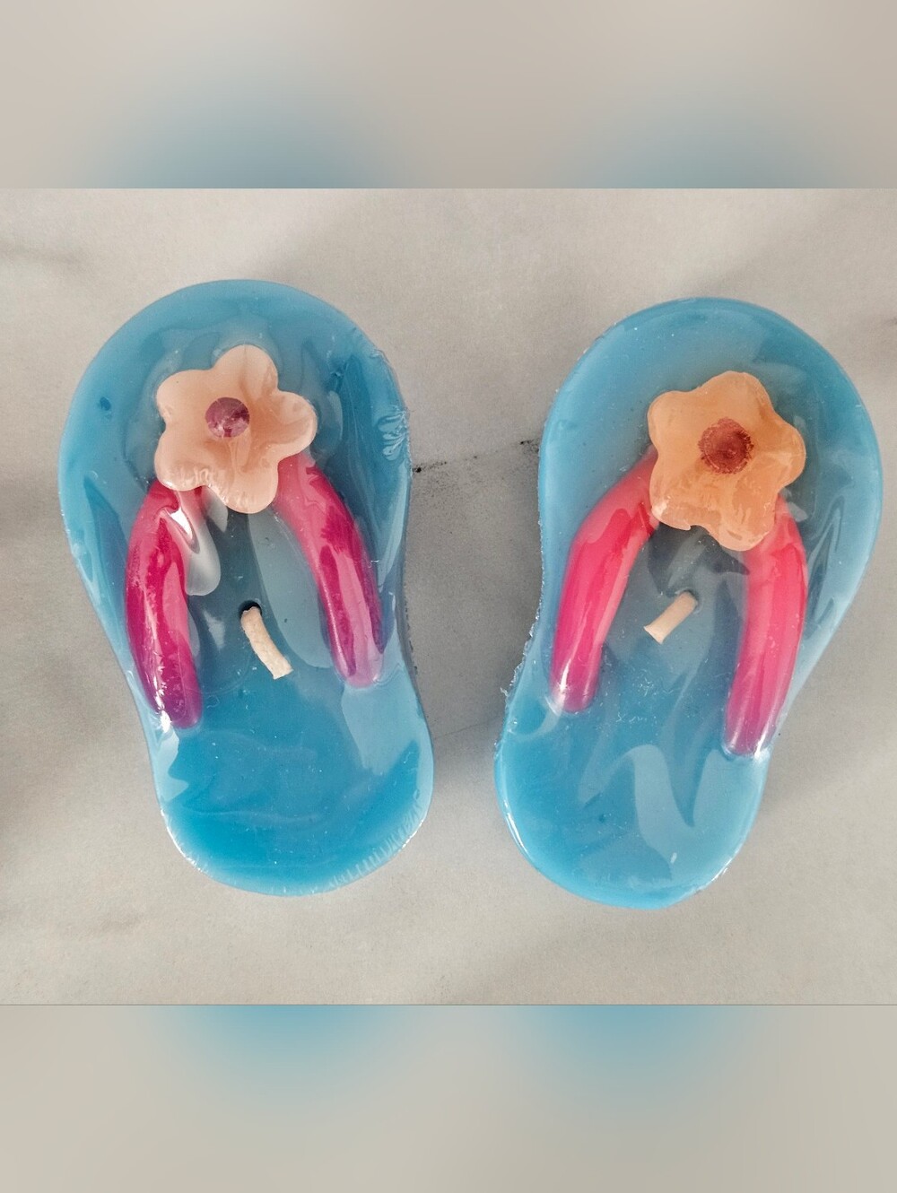 TAG Vintage 2002 Flip Flop Sandal Floating Candles (6 Pieces) - Picture 3 of 4